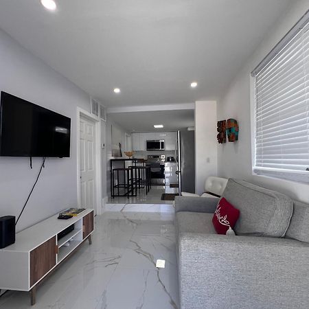 Charming Two Bedroom Apartment. Miami Exterior photo