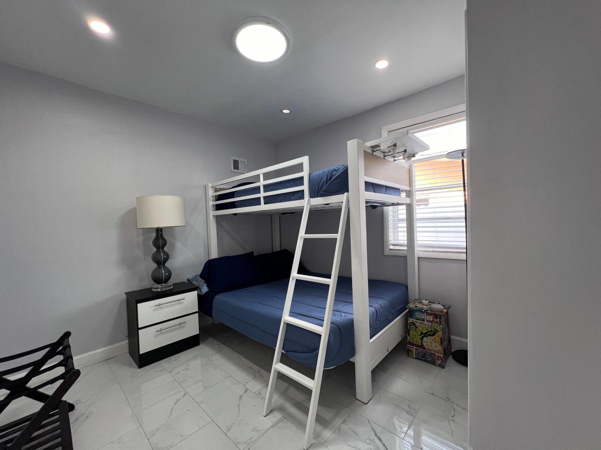 Charming Two Bedroom Apartment. Miami Exterior photo