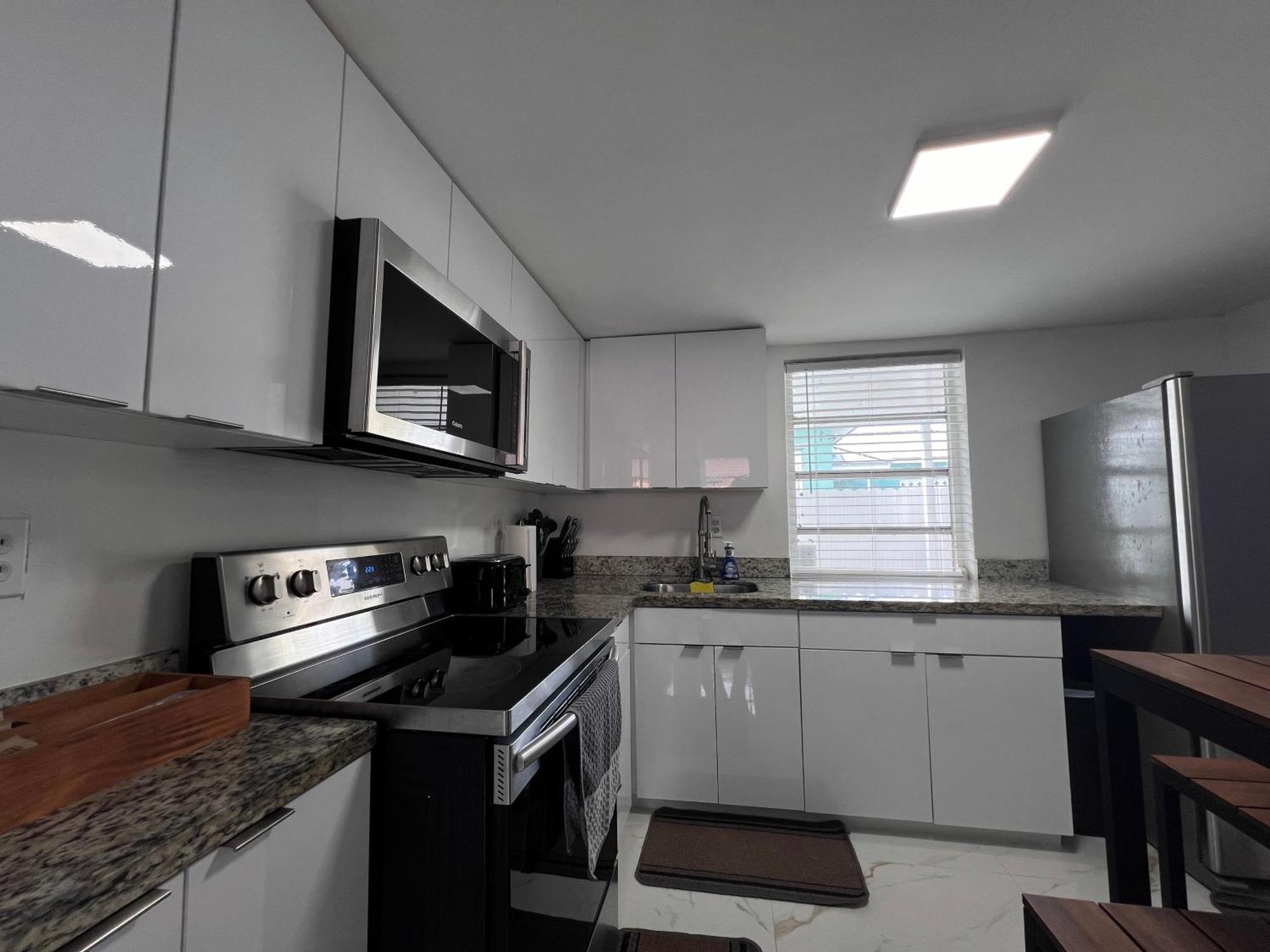 Charming Two Bedroom Apartment. Miami Exterior photo